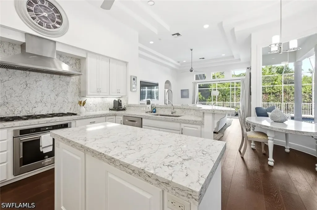2540 Half Moon Walk Naples FL 34102