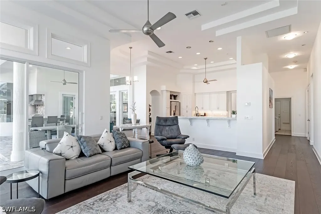 2540 Half Moon Walk Naples FL 34102