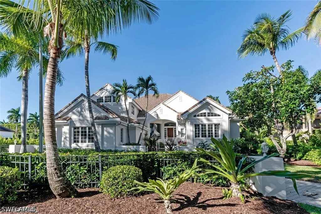 2540 Half Moon Walk Naples FL 34102