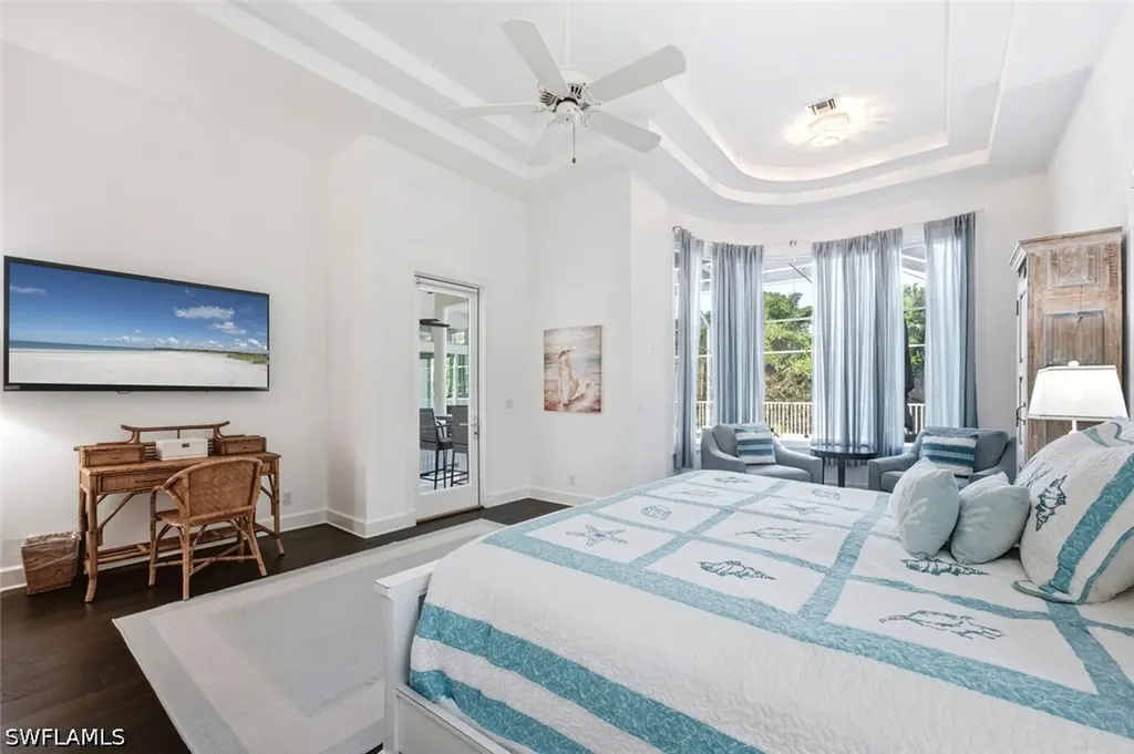 2540 Half Moon Walk Naples FL 34102