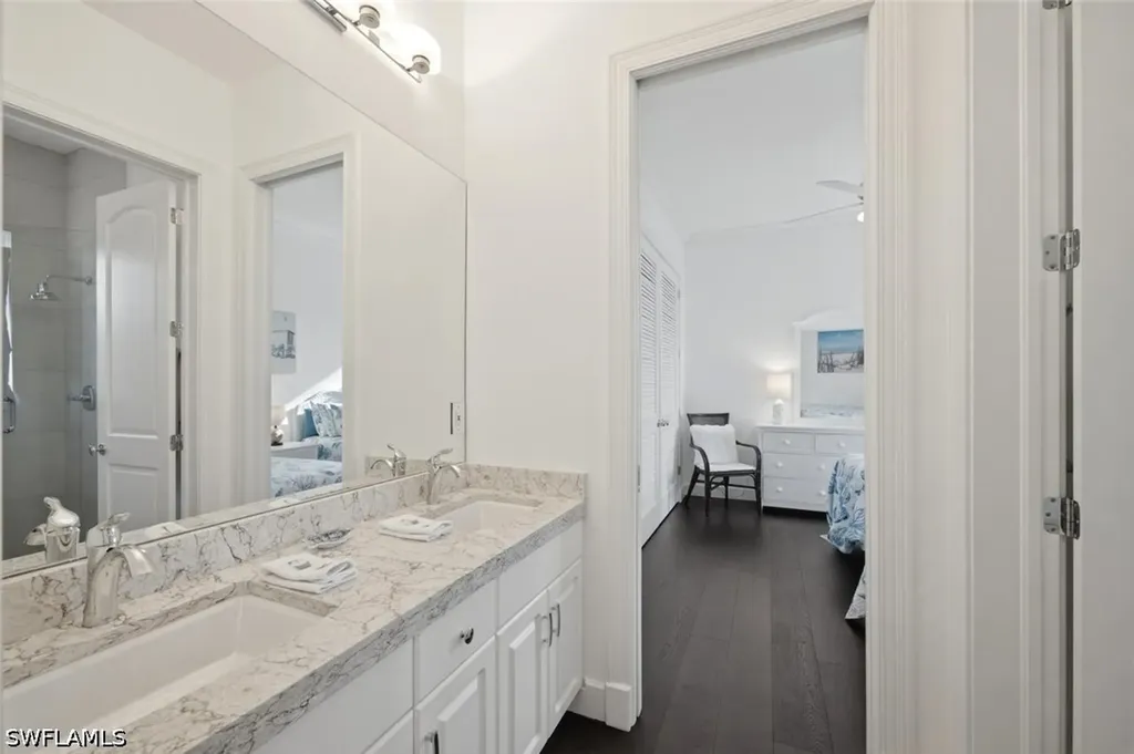 2540 Half Moon Walk Naples FL 34102