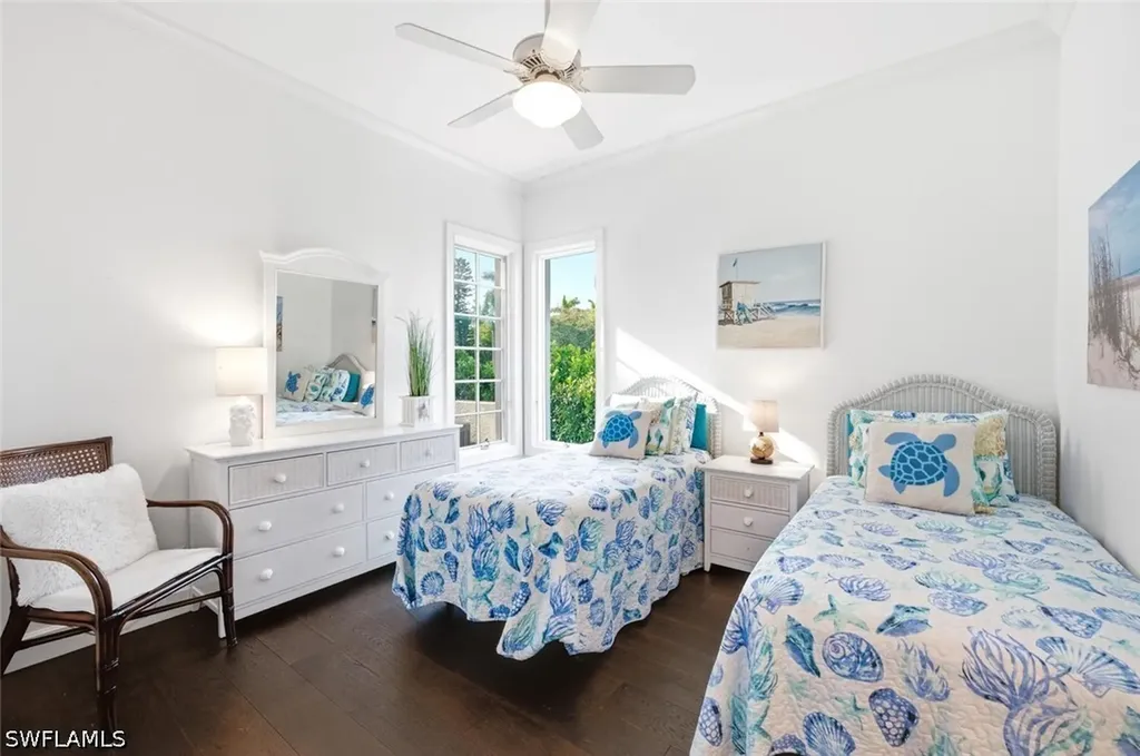 2540 Half Moon Walk Naples FL 34102