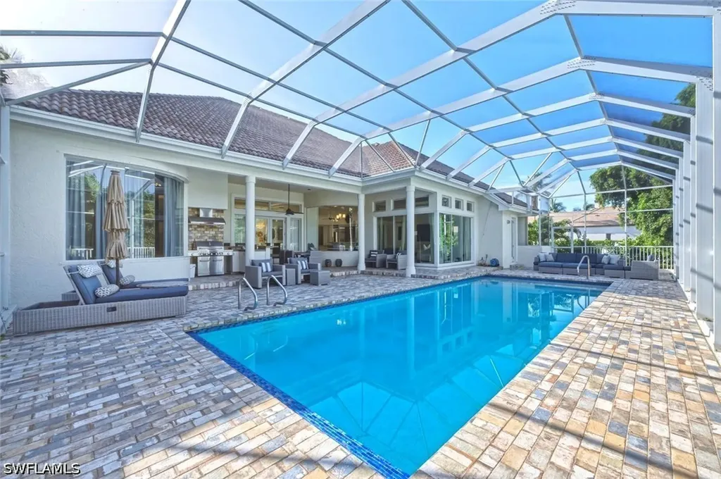 2540 Half Moon Walk Naples FL 34102