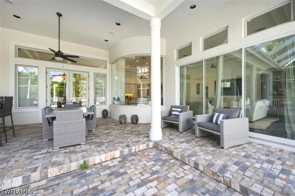 2540 Half Moon Walk Naples FL 34102