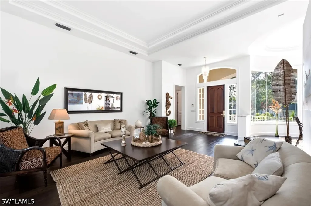 2540 Half Moon Walk Naples FL 34102