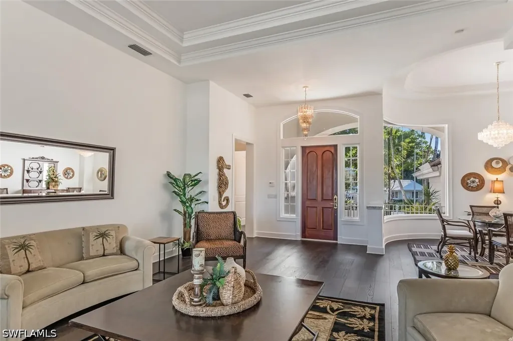 2540 Half Moon Walk Naples FL 34102