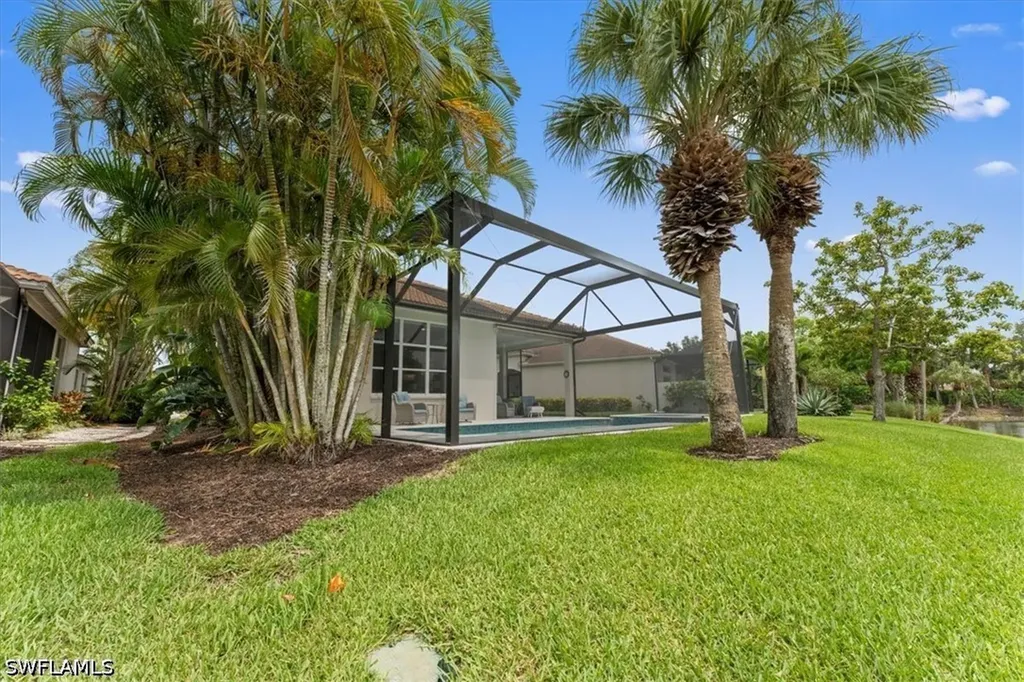 8541 Pepper Tree Way Naples FL 34114