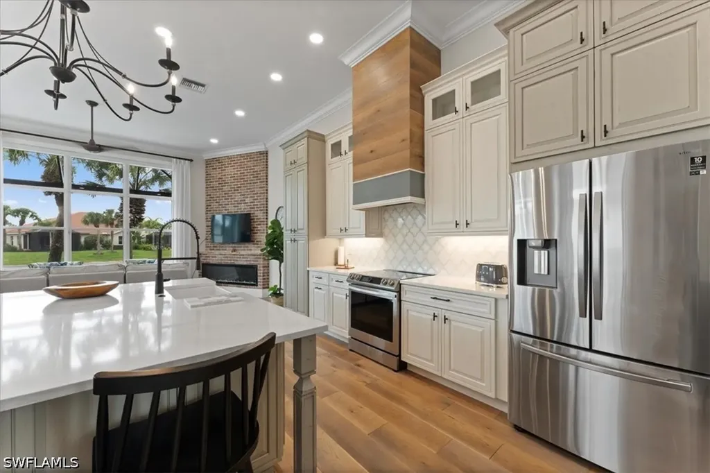 8541 Pepper Tree Way Naples FL 34114