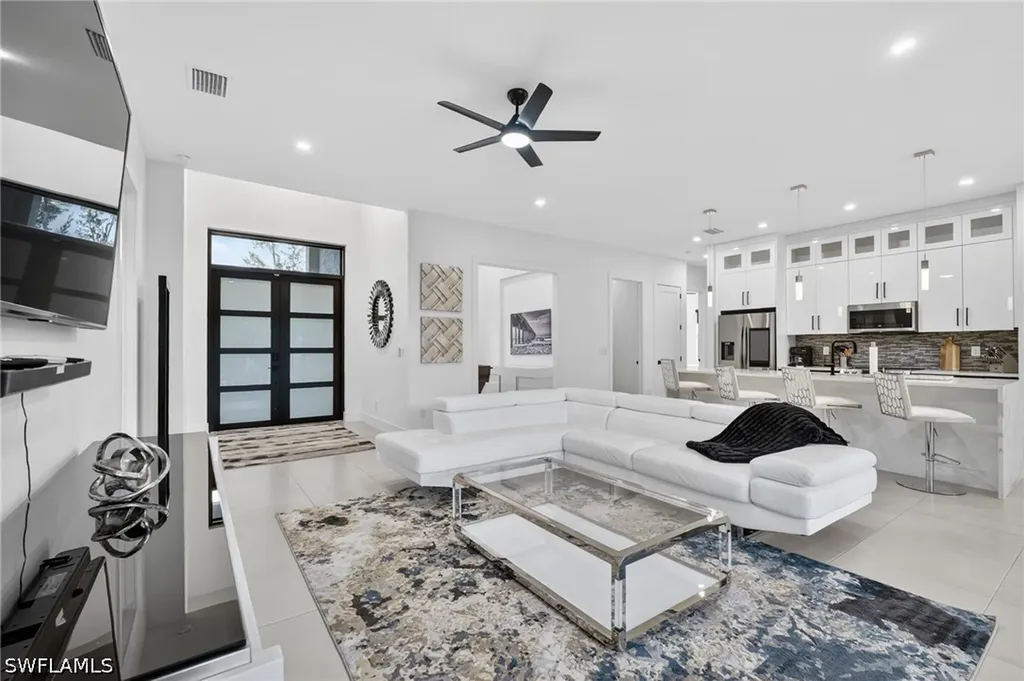 3724 SW 3rd Street Cape Coral FL 33991