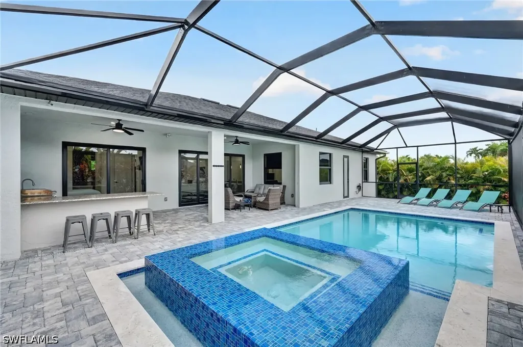 3724 SW 3rd Street Cape Coral FL 33991