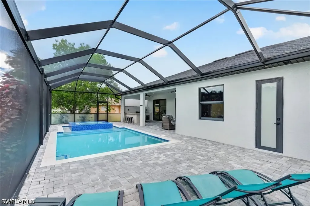 3724 SW 3rd Street Cape Coral FL 33991