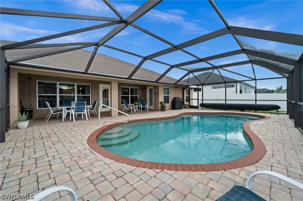 3917 Agualinda Boulevard Cape Coral FL 33914