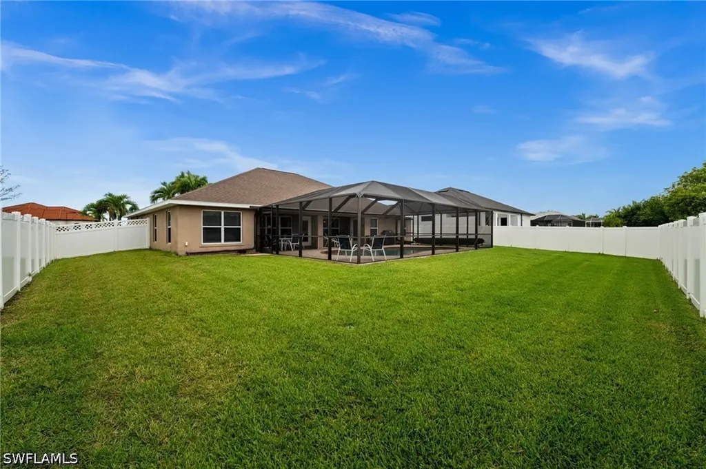 3917 Agualinda Boulevard Cape Coral FL 33914