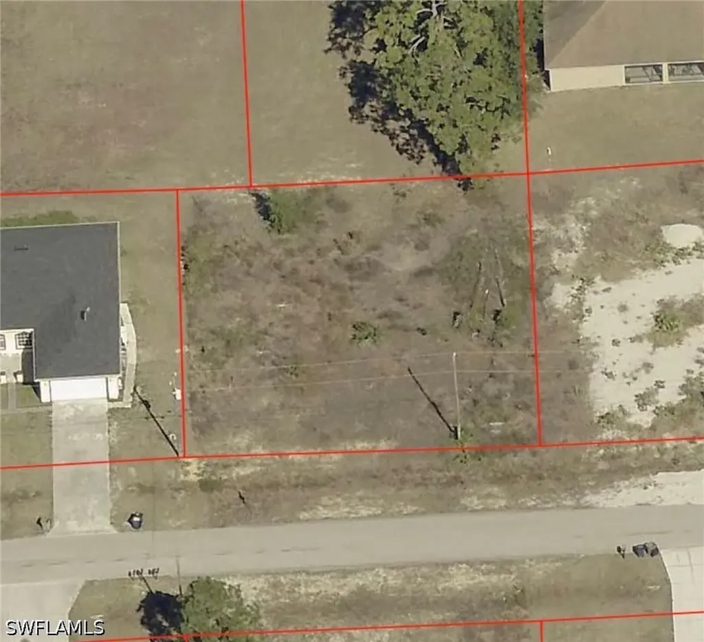 665/667 Grant Boulevard Lehigh Acres FL 33974