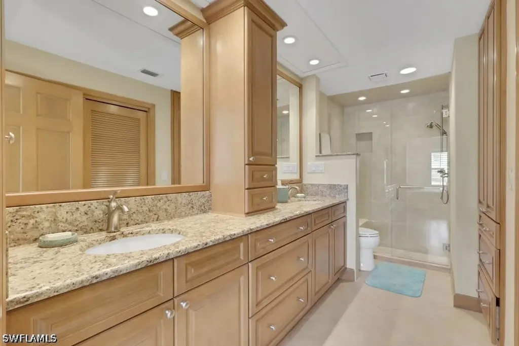 832 Tanbark Drive Naples FL 34108