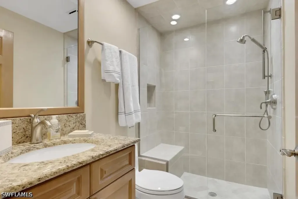 832 Tanbark Drive Naples FL 34108