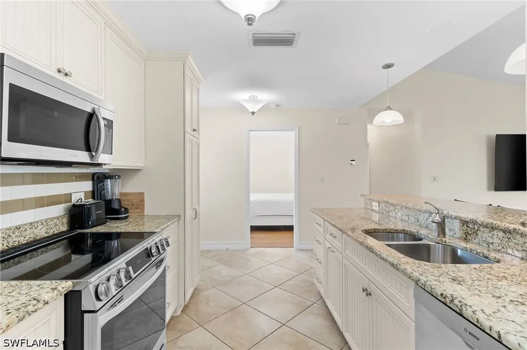 324 Waterleaf Court Marco Island FL 34145