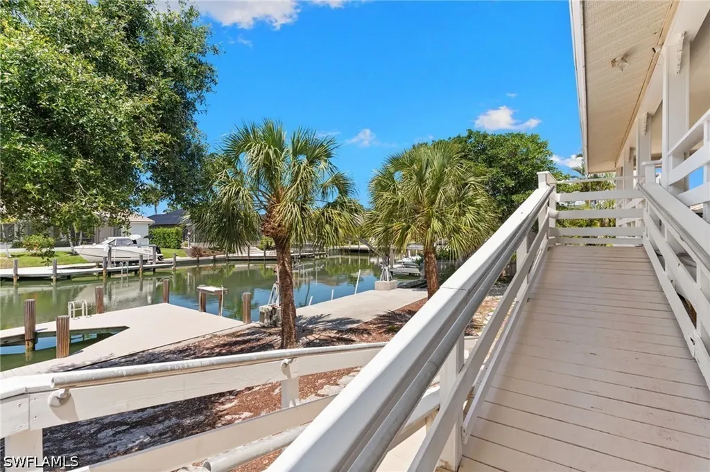 324 Waterleaf Court Marco Island FL 34145