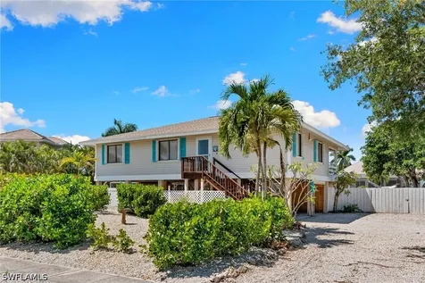 324 Waterleaf Court Marco Island FL 34145