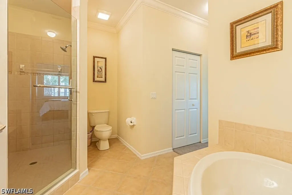 3977 Bishopwood Court E Naples FL 34114