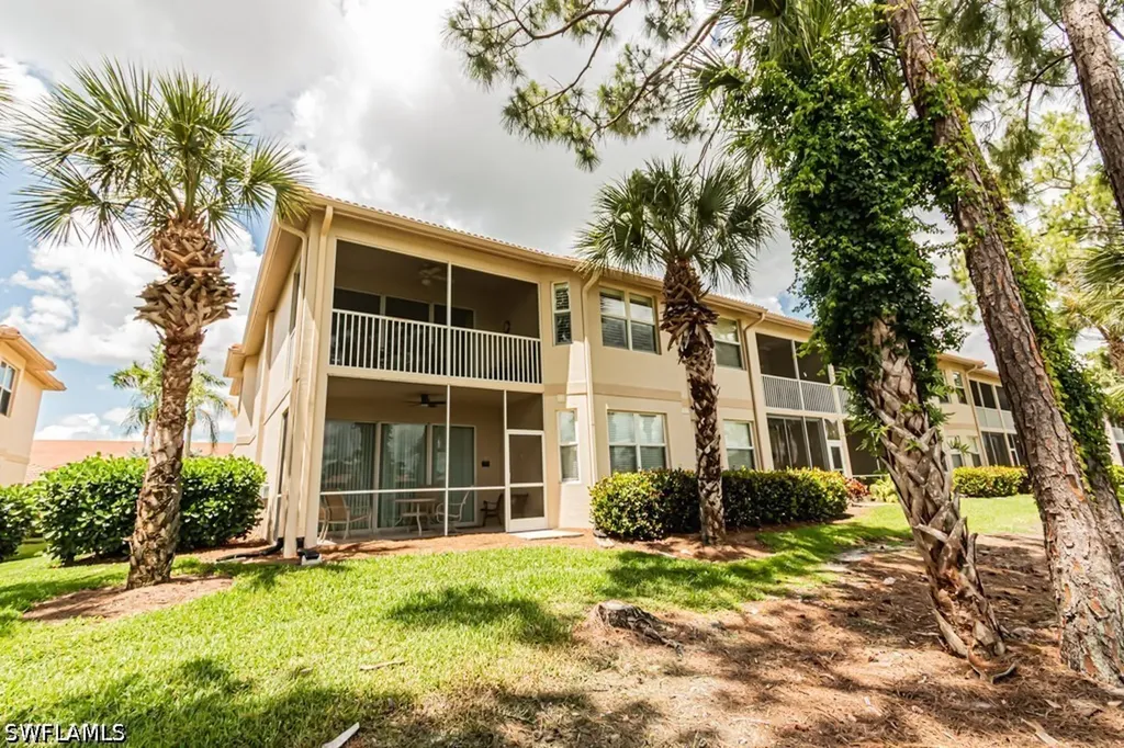 3977 Bishopwood Court E Naples FL 34114