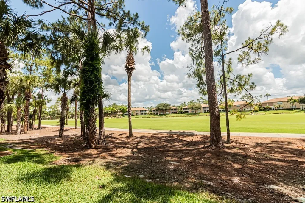 3977 Bishopwood Court E Naples FL 34114