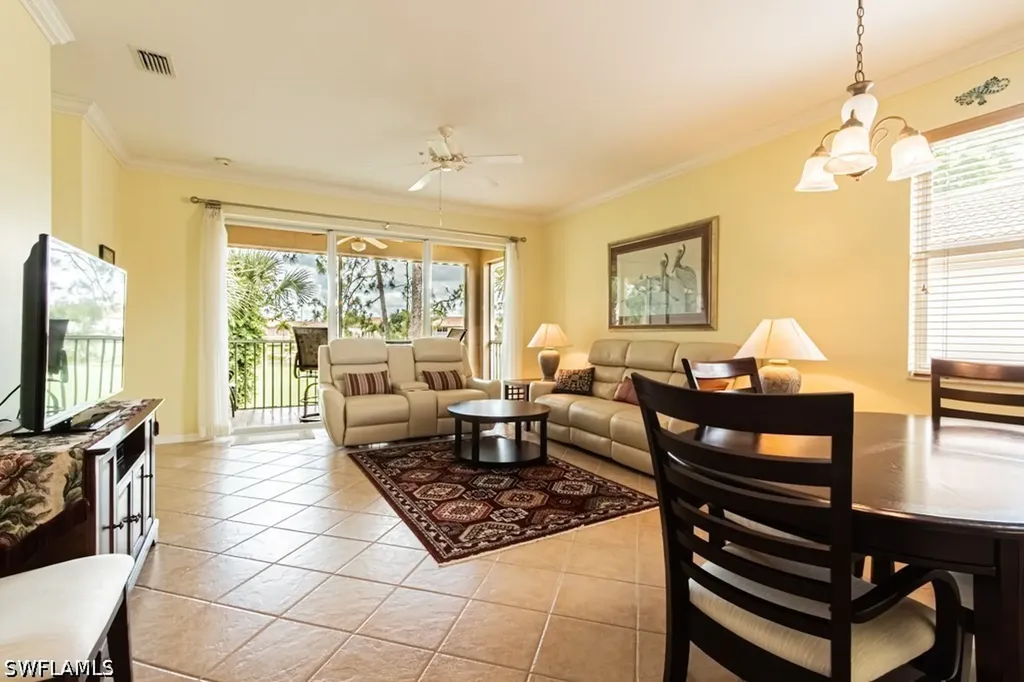 3977 Bishopwood Court E Naples FL 34114