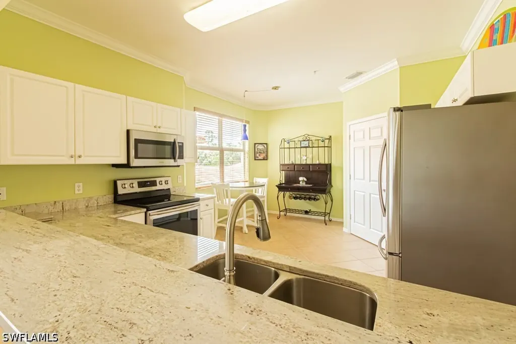 3977 Bishopwood Court E Naples FL 34114