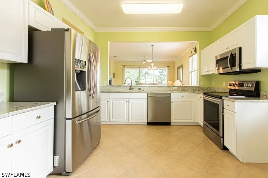 3977 Bishopwood Court E Naples FL 34114