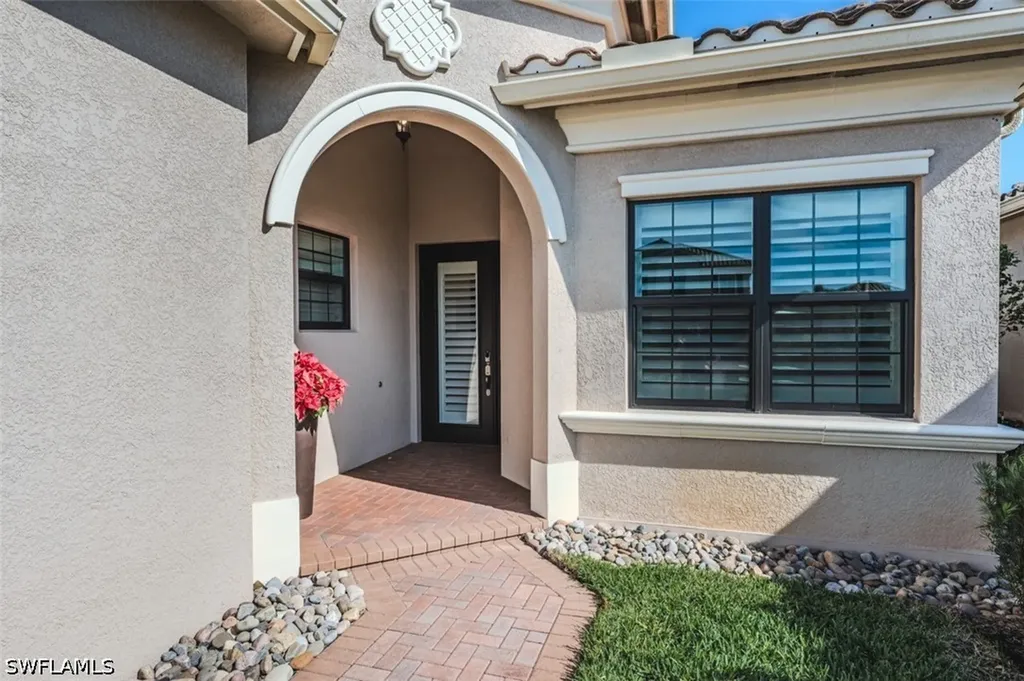 13670 Mandarin Circle Naples FL 34109