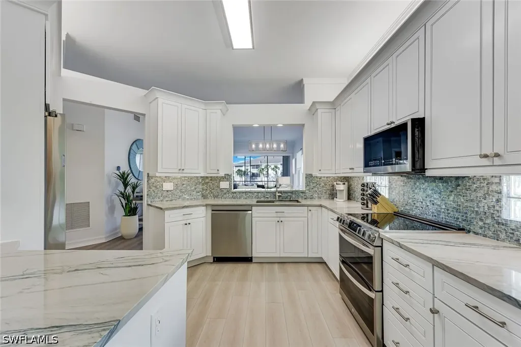 805 Bentwater Circle Naples FL 34108