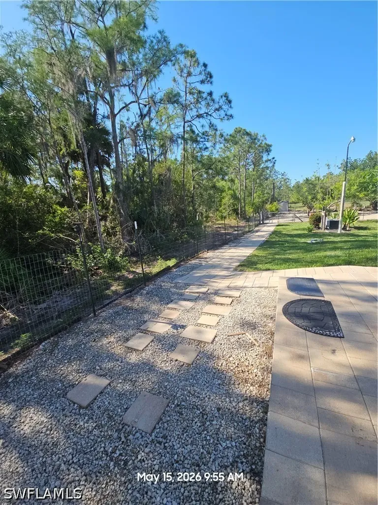 4048 33rd Avenue NE Naples FL 34120