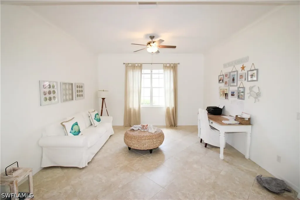 4388 Pomarine Court Naples FL 34119