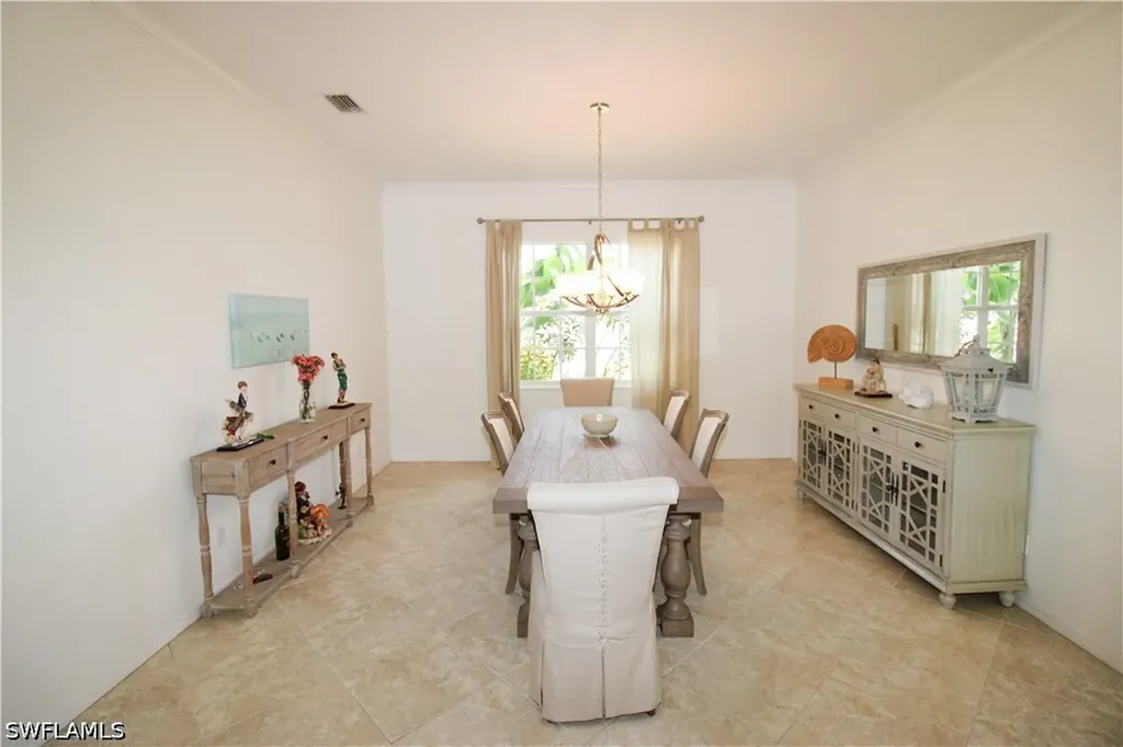 4388 Pomarine Court Naples FL 34119