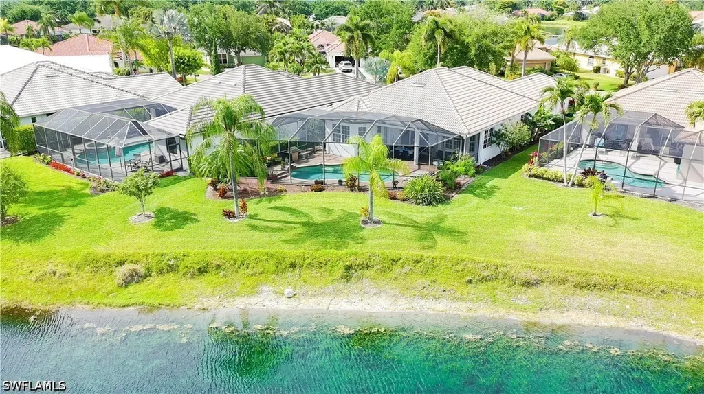 4388 Pomarine Court Naples FL 34119