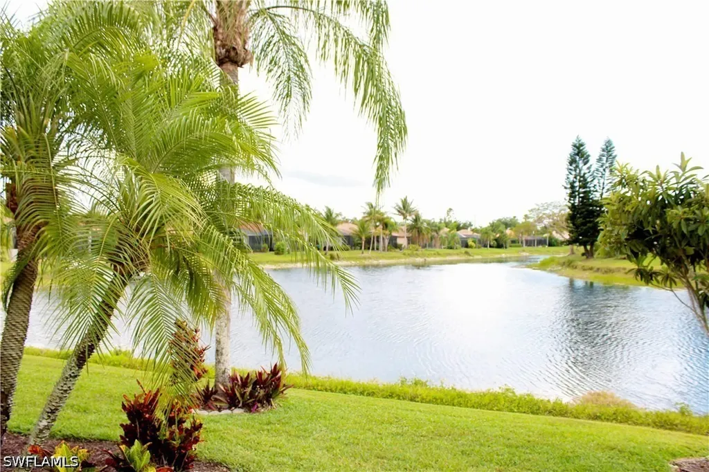 4388 Pomarine Court Naples FL 34119