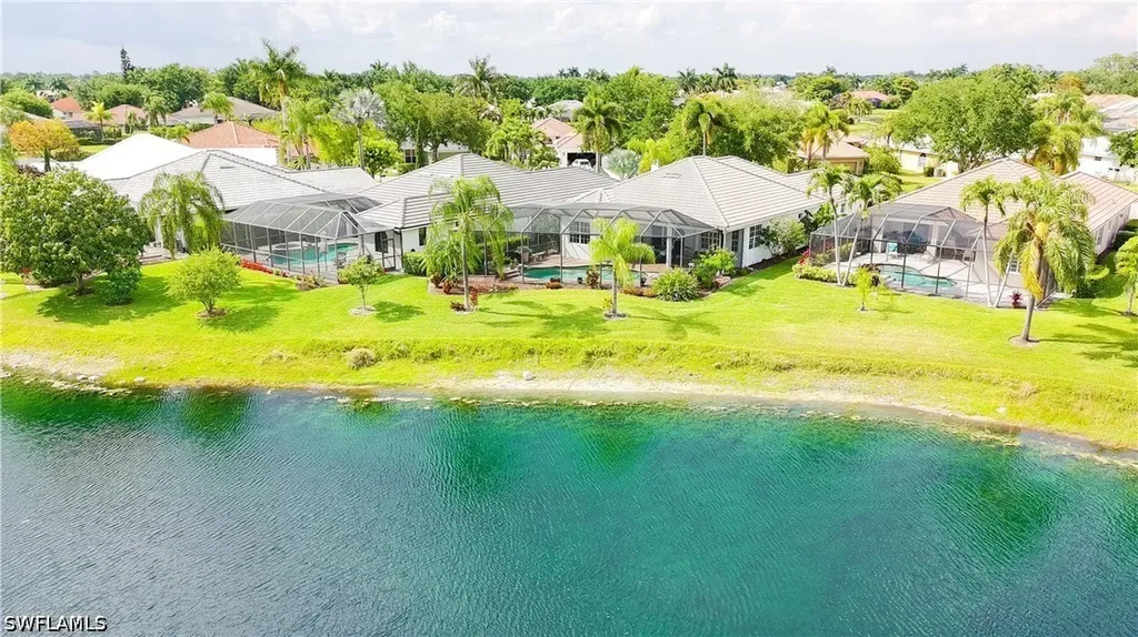 4388 Pomarine Court Naples FL 34119