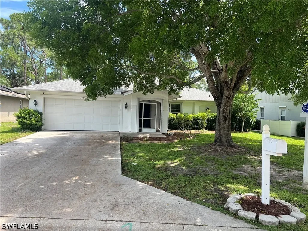 3586 Kent Drive Naples FL 34112