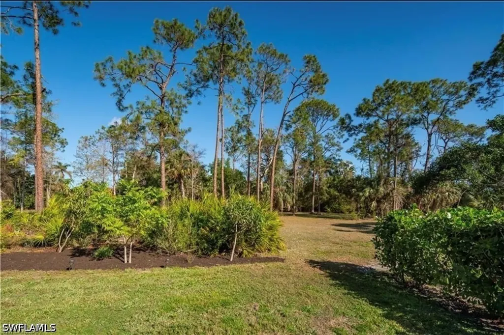 3586 Kent Drive Naples FL 34112