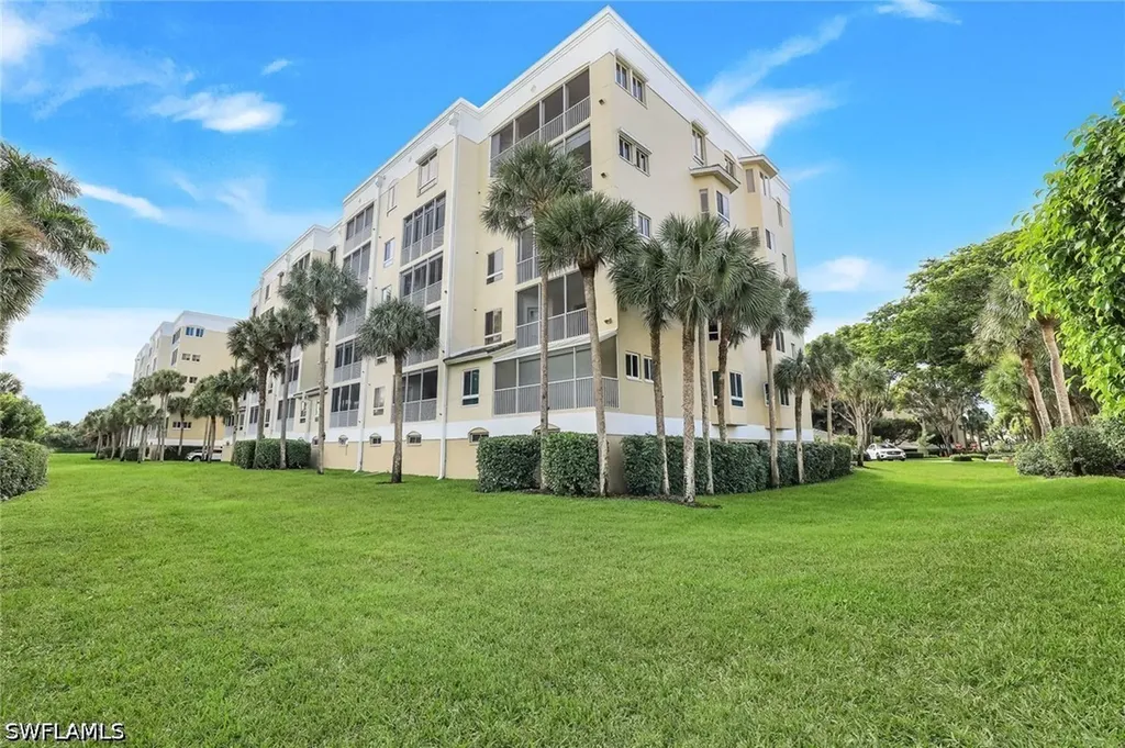 7655 Pebble Creek Circle Naples FL 34108