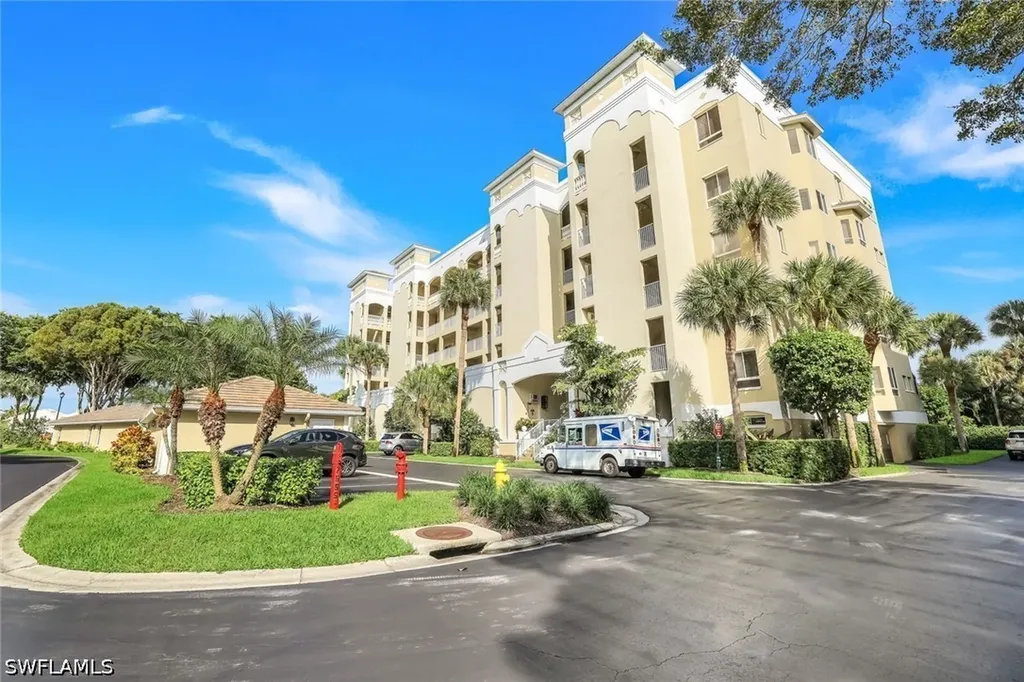 7655 Pebble Creek Circle Naples FL 34108