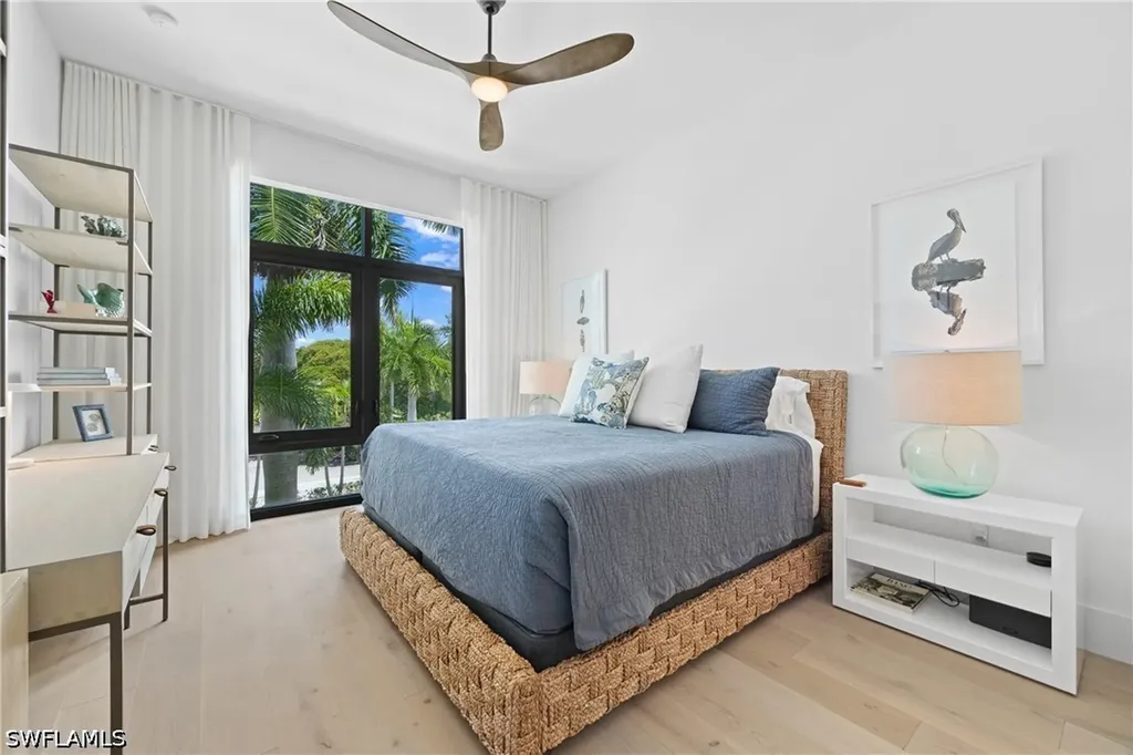 850 Central Avenue Naples FL 34102