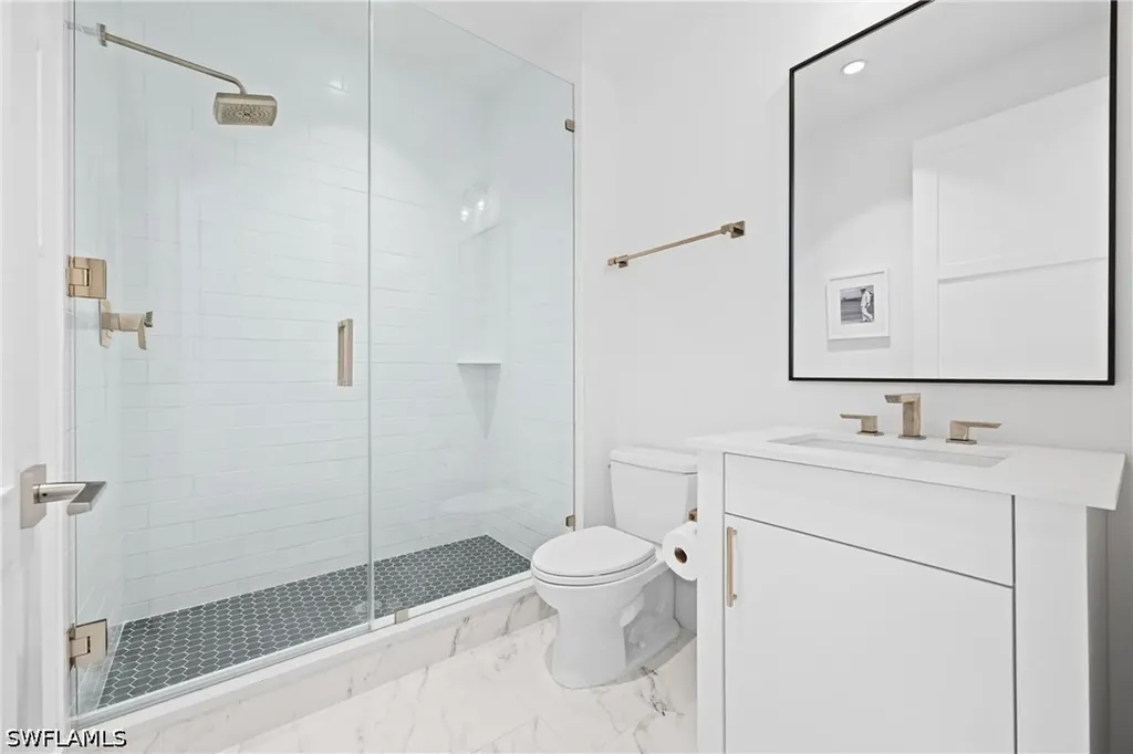 850 Central Avenue Naples FL 34102