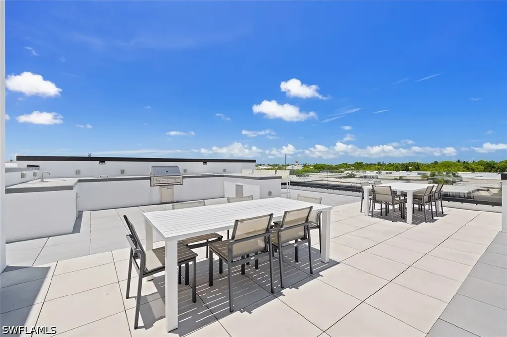 850 Central Avenue Naples FL 34102