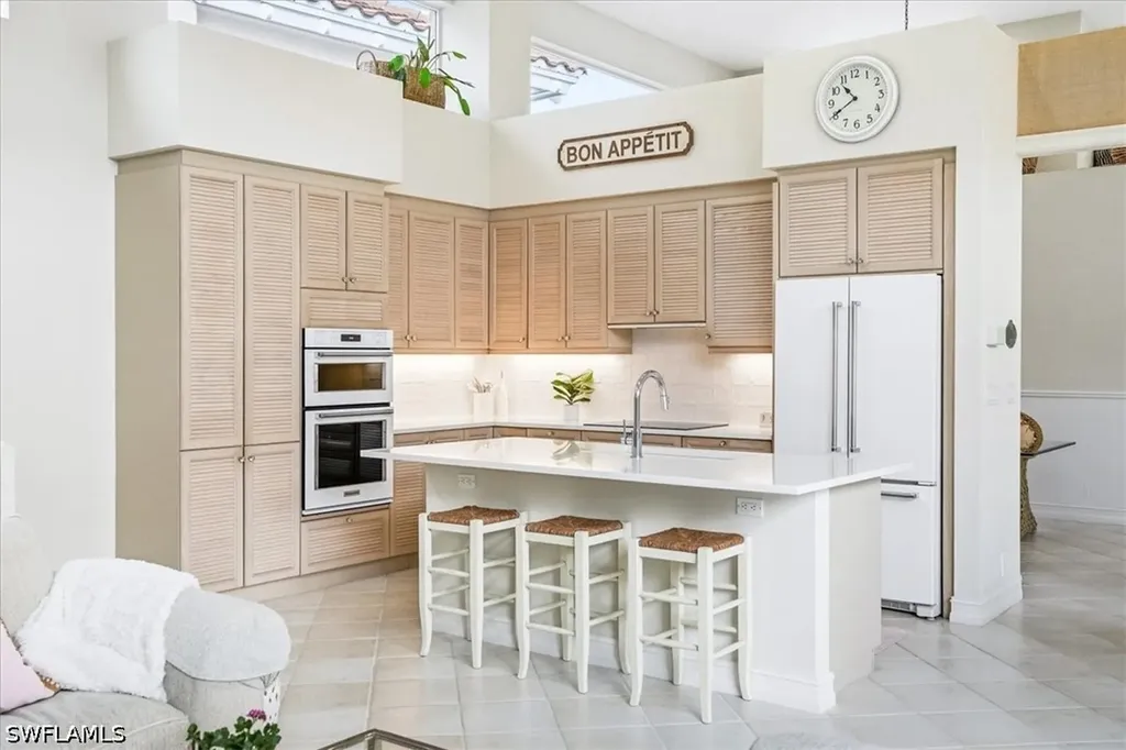 Naples FL, 7897 Cocobay Drive