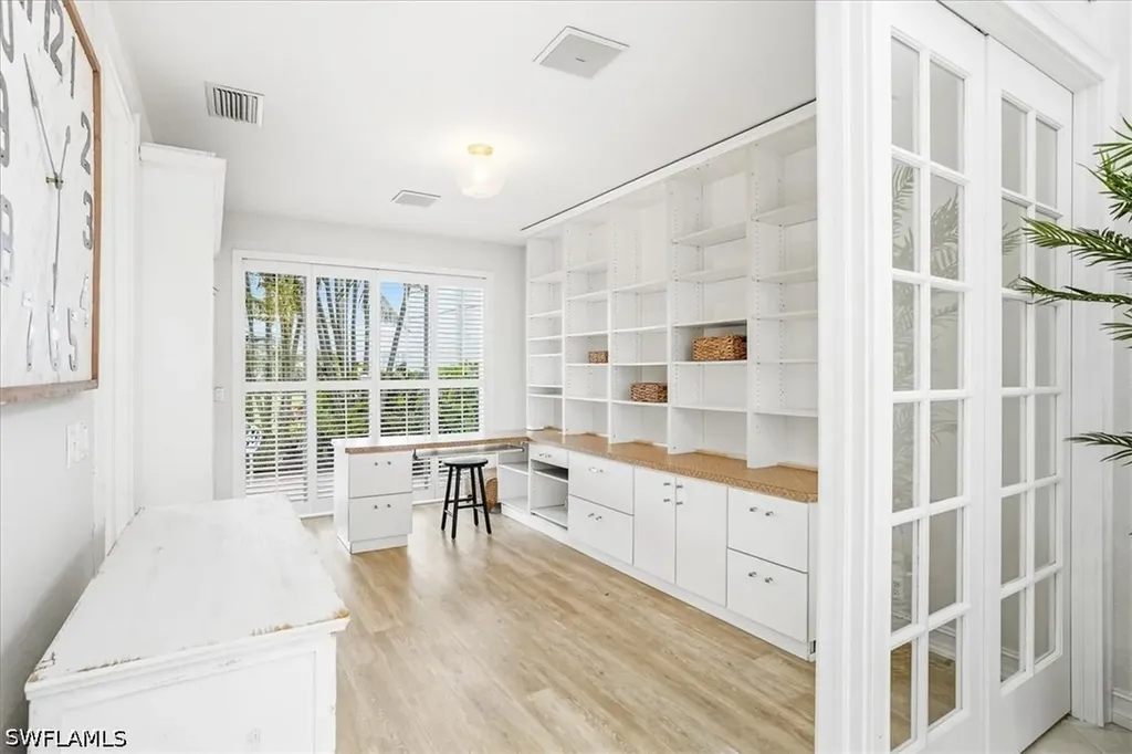 7897 Cocobay Drive Naples FL 34108