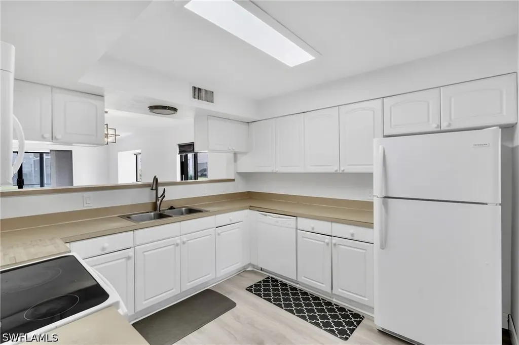 910 Vanderbilt Beach Road Naples FL 34108