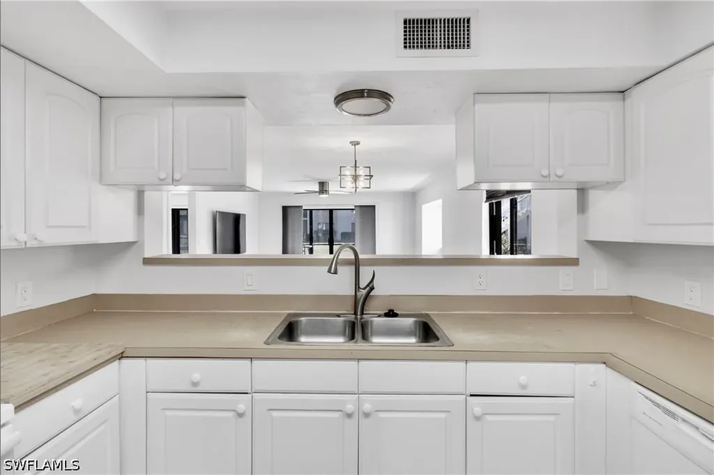 910 Vanderbilt Beach Road Naples FL 34108