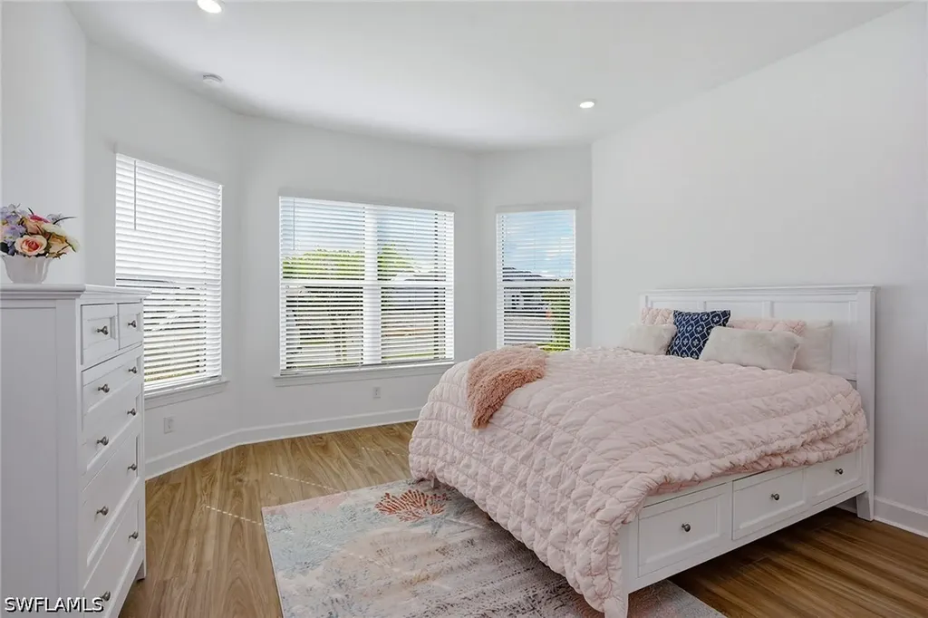 15743 Modena Street Naples FL 34114
