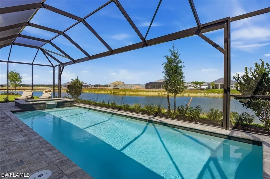 15743 Modena Street Naples FL 34114